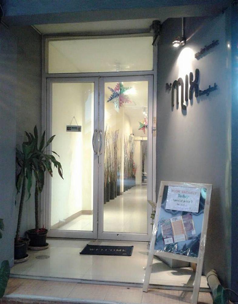 The Mix Bangkok - Bts Phrakhanong Bagian luar foto